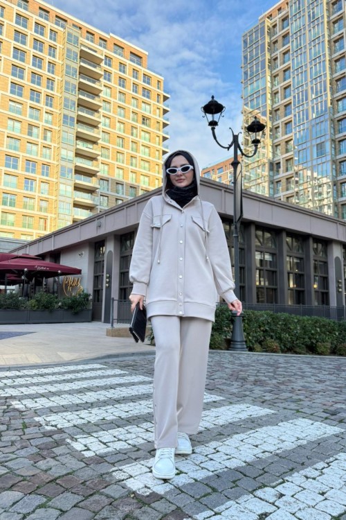 Özge Spor Takım  Taş Rengi